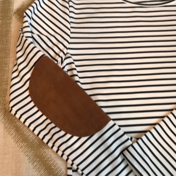 Striped Long Sleeve Tunic - Picture 5 of 6